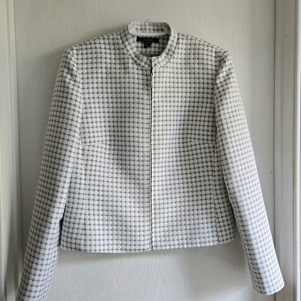Louben | Quilted White /Gray Cropped Chic Jacket - Picture 8 of 11